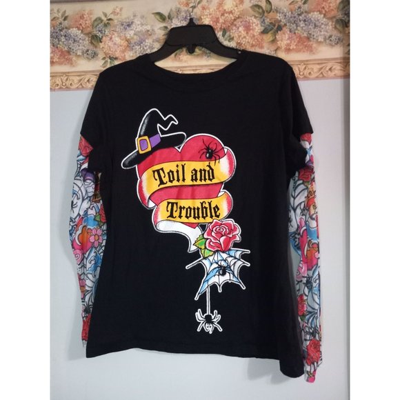 Tail and Trouble XL Halloween Witch Spider Tattoo Sleeve Fun Colorful Black Top - Picture 1 of 5